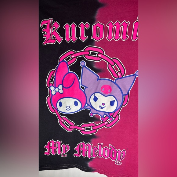 Sanrio My Melody Kuromi Graphic T-Shirt Pink Black Split SM - Picture 2 of 4